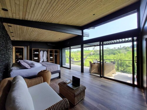 Maranatha Grotto&Boutique. Glamorous Lodge & Cycladic Grotto-Type Hydro Spa