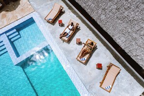 Outdoor pool - Farashuu Luna Villa (Nungwi)