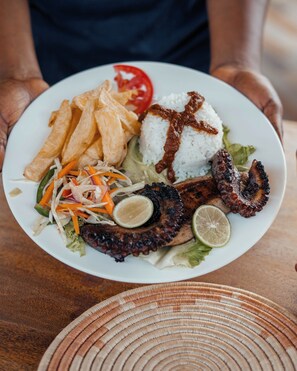 Food and drink - Farashuu Luna Villa (Nungwi)