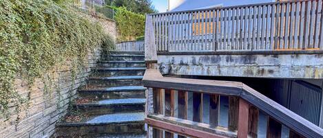 EntrĂ©e de lâhĂ©bergement