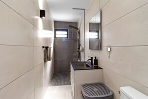 Hair dryer, towels - Appartement Horizon Doré (Sainte-Anne)