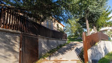 Entrada al alojamiento