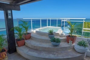 Property grounds - Oceanfront Penthouse, Sosua Playa Laguna (Sosua)