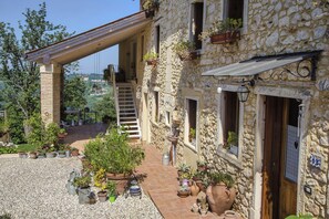 Exterior - Ai Due Gelsi (Val Liona)