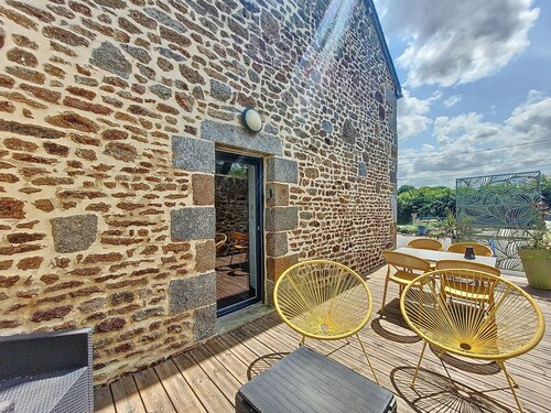 Gîte du Fresne, 30 min Mont Saint Michel, 15 min Fougères, 2/4 persons