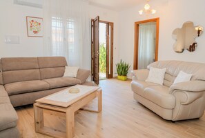Living area - Casa Di Samu (Bauladu)
