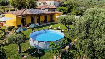 Piscina stagionale all'aperto