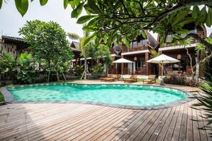 Outdoor pool - Cove Dadeka (Canggu)