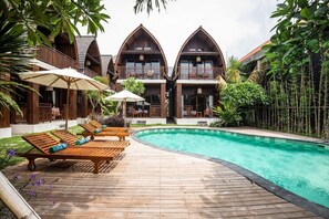 Piscina a l'aire lliure 