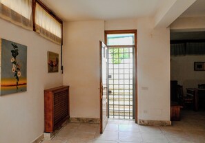 Interior entrance - Villa Leproso (Benevento)
