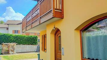 Bagian depan properti