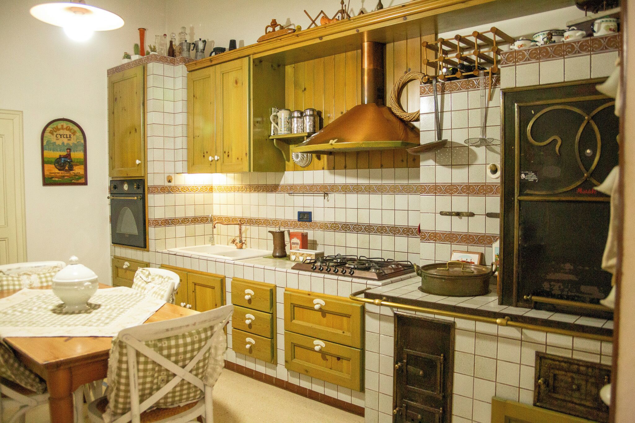 大型雪櫃/冰箱、微波爐、焗爐、爐具