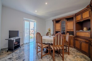 Living area - Magnolia House - Appartamento 1 (Fonte Nuova)