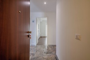 Interior entrance - Magnolia House - Appartamento 1 (Fonte Nuova)