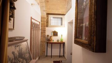 Pintu masuk interior