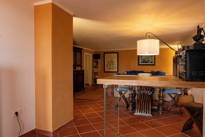 Full-size fridge, oven, stovetop, dishwasher - Villa Villacolle (Marsala)