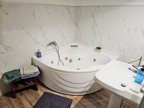 Deluxe Room | Private spa tub - B&B Al 17 (Sturno)