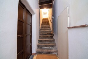Hallway - Il Tasso (Vallerano)