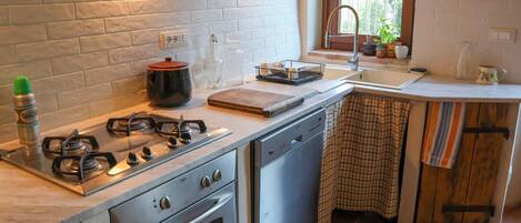 大冰箱、烤箱、炉灶、洗碗机