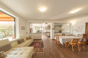 Living area - Villa Petrara - Villa Con Piscina E Spa (San Mango sul Calore)