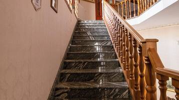 Handrails in stairways