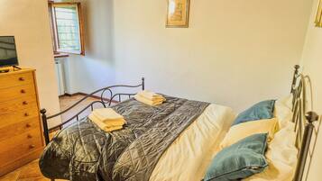 Deluxe Apartment | Free WiFi