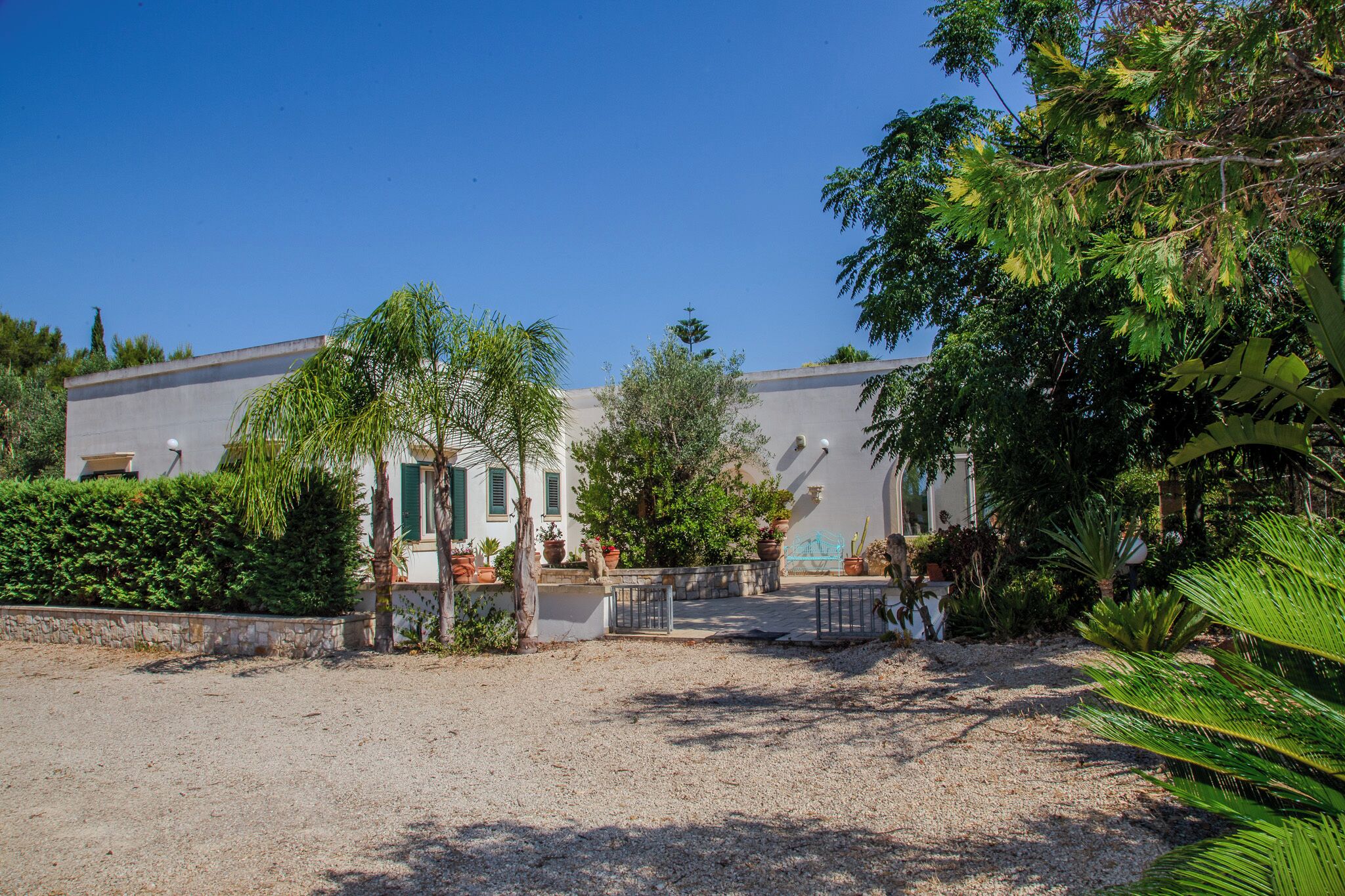 Mặt tiền nơi lưu trú