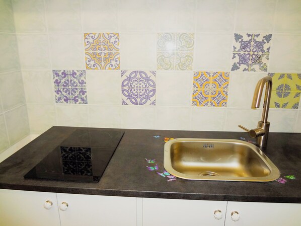 华丽公寓 | 私人厨房 | 冰箱、烤箱、炉灶、厨具/餐具