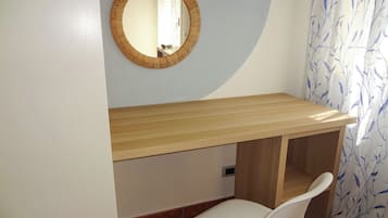 Deluxe Apartment | Free WiFi