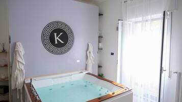 Vasca idromassaggio privata