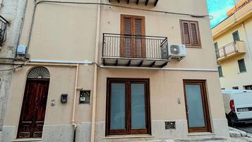 Facciata della struttura