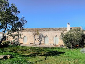 Front of property - Masseria Ceraso Perrone (Altamura)