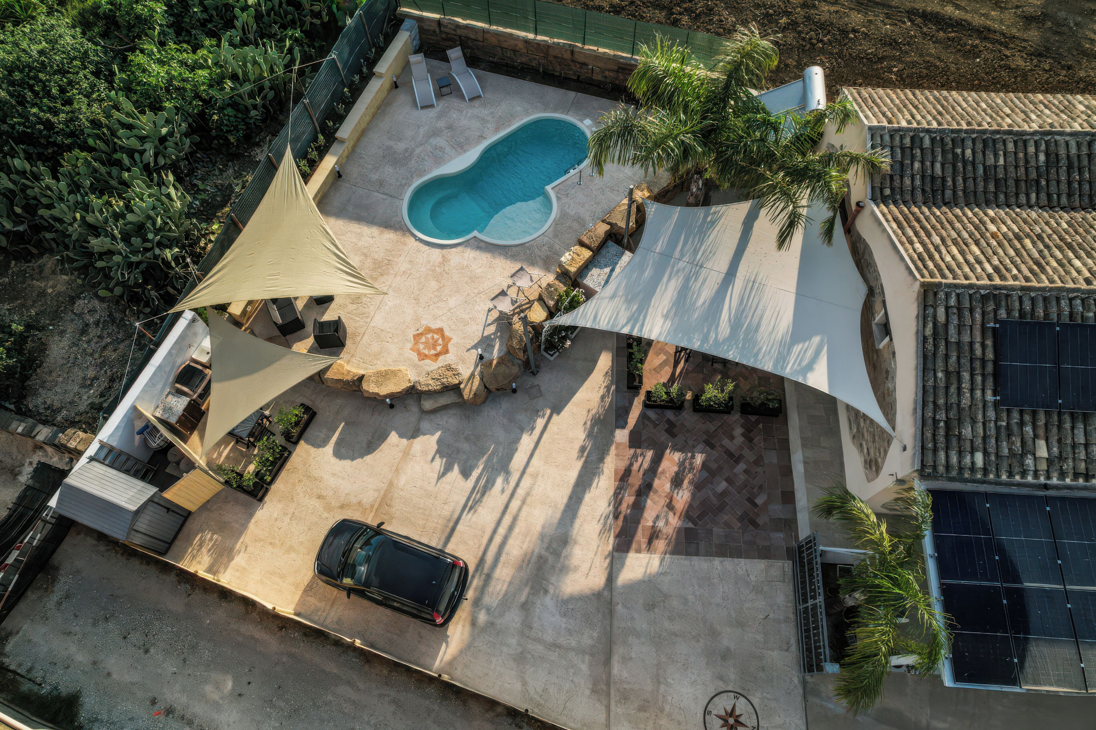 Piscine extérieure (ouverte en saison)