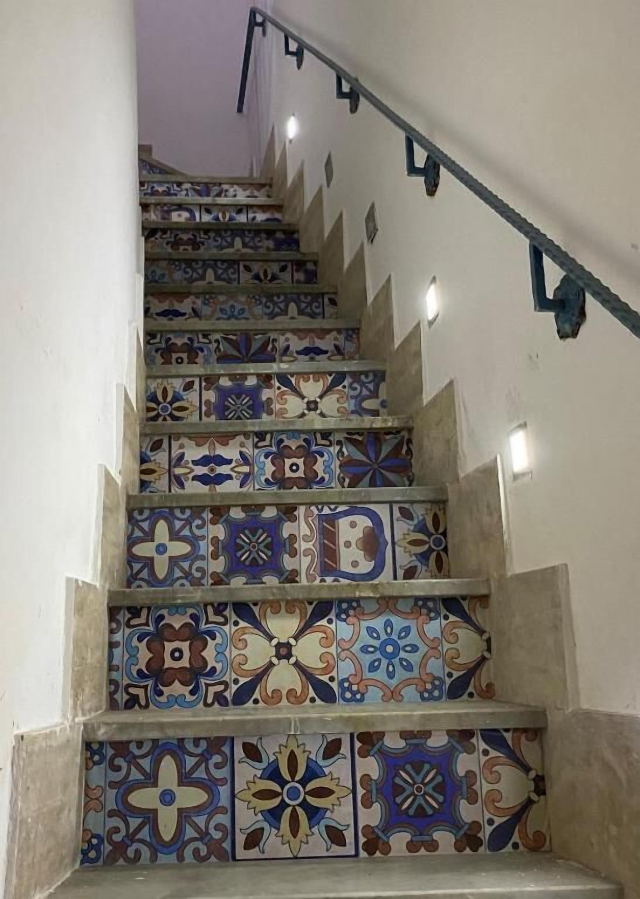 Escaleras con barandal