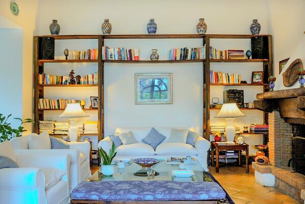 Living area - Villa Giulia (Pozzuoli)