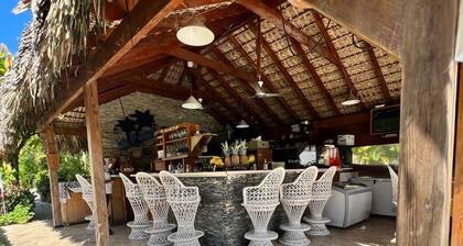 Tranquil 2-bedroom condo in sunny Boca Chica perfect for relaxing