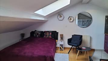 Internet, bed sheets