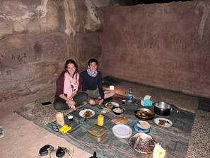 Miscellaneous - Romantic cave under the stars (Wadi Rum Village)