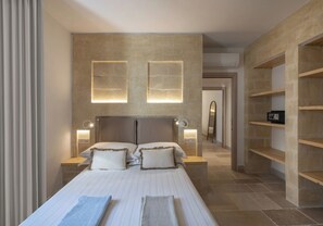 Family Villa, 4 Bedrooms, Patio | In-room safe, desk, free WiFi - Gattarella - Ville al mare (Vieste)