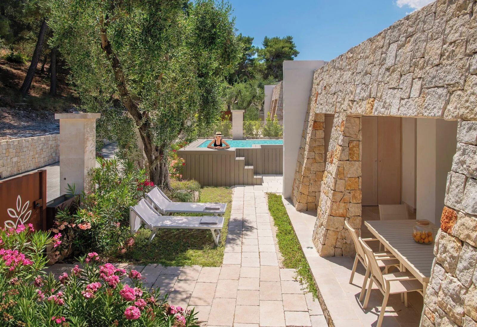 Elite Villa, 4 Bedrooms, Private Pool | In-room safe, desk, WiFi (free)