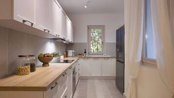 Elite-Villa, 4 Schlafzimmer, eigener Pool | Eigene Küche | Großer Kühlschrank, Mikrowelle, Ofen, Herdplatte