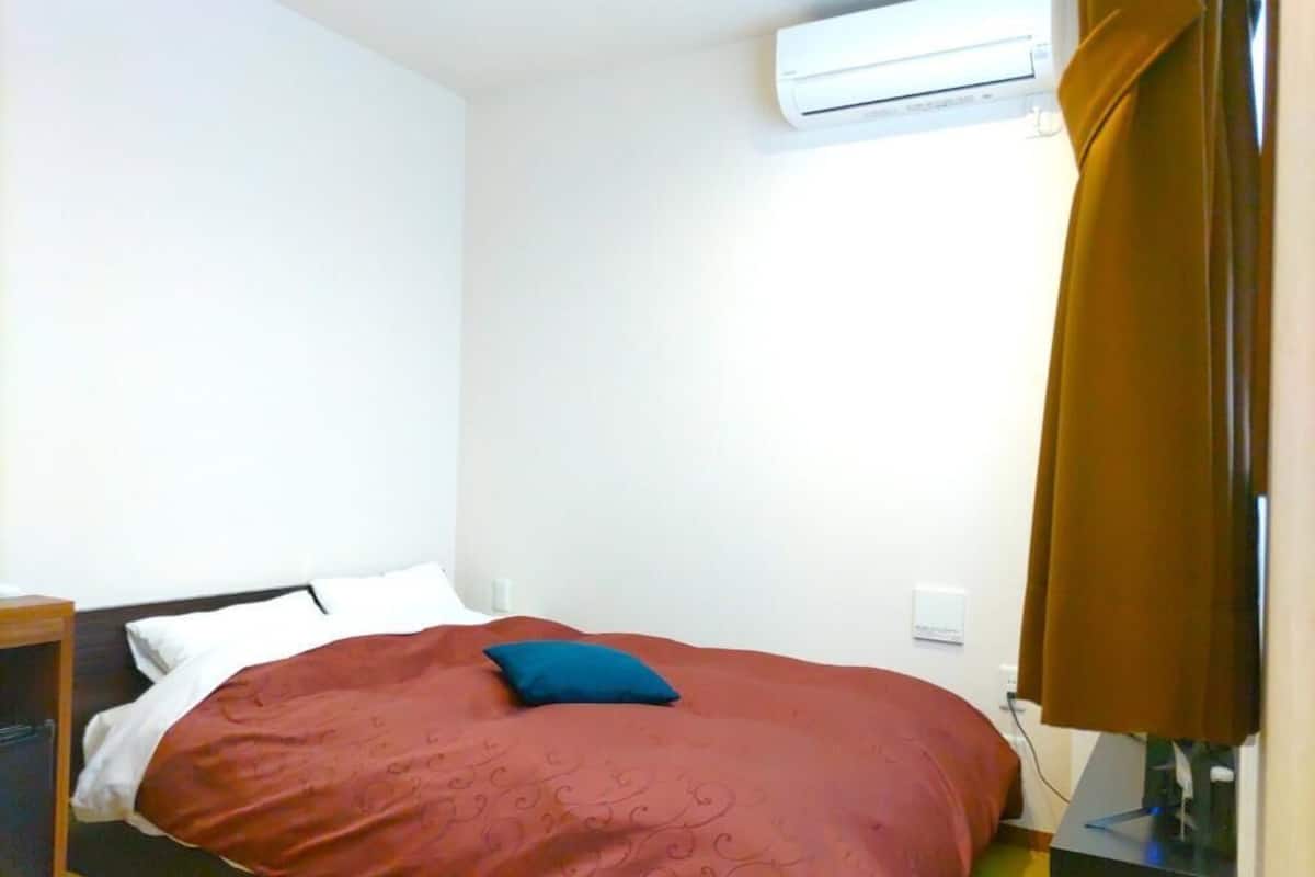 Standard Double Room | Soundproofing, iron/ironing board, free WiFi
