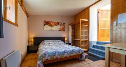 Maison dâhĂŽtes « La Chastanha - Chambre 2 » avec vue sur la montagne