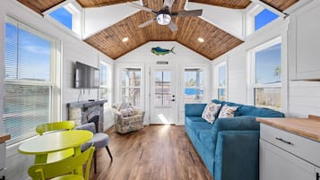 TV connectée, cheminée