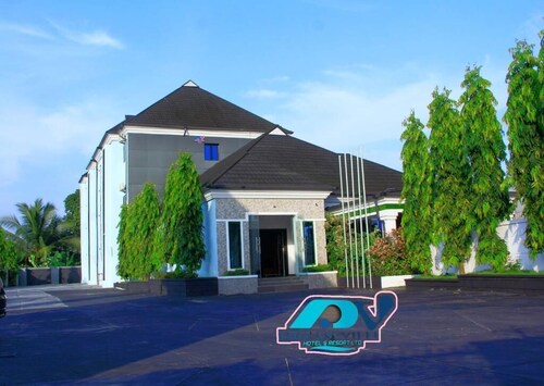 Dreamville Hotel And Resort 