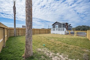 Property grounds - Private Pergola Tiny Home | Near Beach & Boat Launch (Rockport)