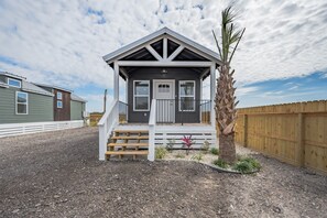 Exterior - Private Pergola Tiny Home | Near Beach & Boat Launch (Rockport)