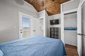 Free WiFi, bed sheets - Private Pergola Tiny Home | Near Beach & Boat Launch (Rockport)