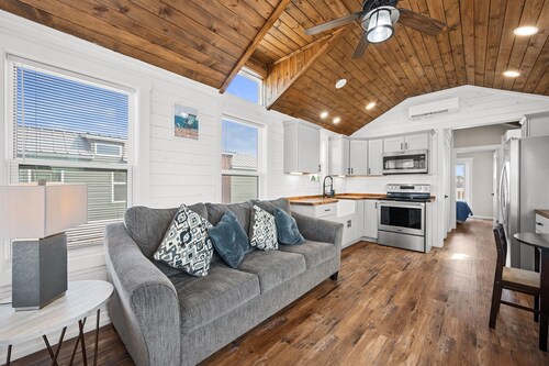 Private Pergola Tiny Home | Near Beach & Boat Launch