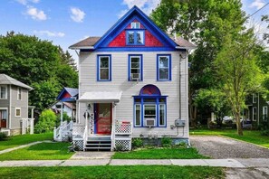 Exterior - Sounds of the Waterfall - 1mi to Racetrack & Park (Montour Falls)